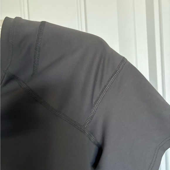 NWOT. Tommy Copper back support tee - Picture 3 of 8